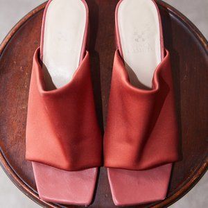 Vince Camuto Footwear Salindera Block Heel Size 8.5 Orange Red